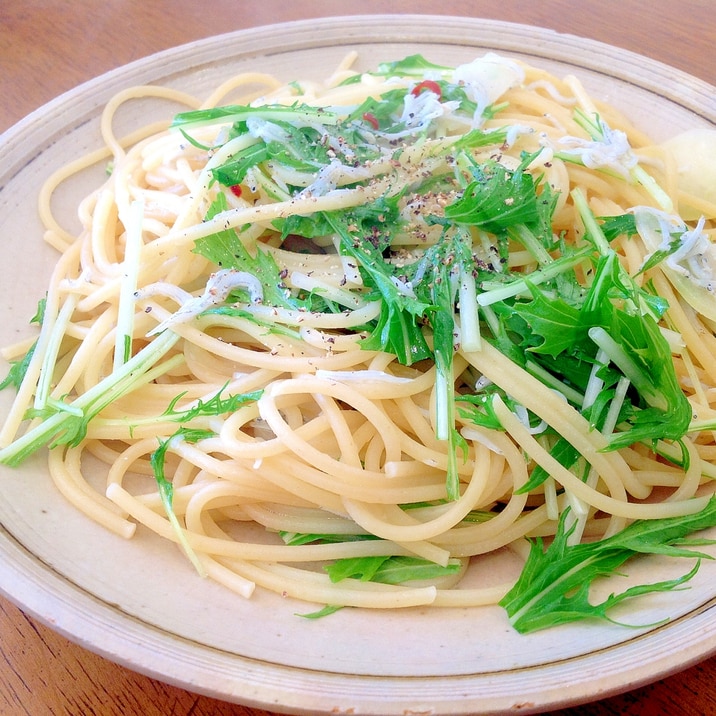 簡単パスタ!じゃこと水菜のペペロンチーノ